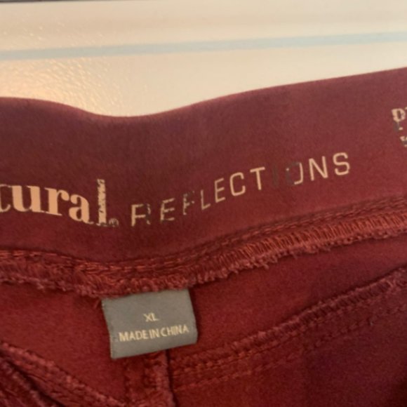 Women's Jeggings - Picture 6 of 8